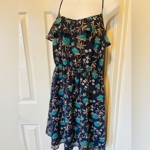Beautiful summer dress size 6 Loft